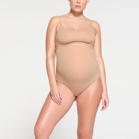 New clay
MATERNITY HIGH-WAISTED THONG - Picture 4 of 6